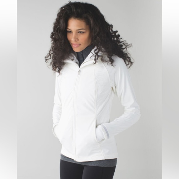 lululemon athletica Jackets & Blazers - Lululemon white windbreaker jacket size 4